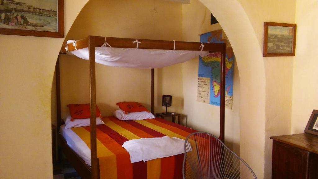 Maison Augustin Ly Gorée Buitenkant foto
