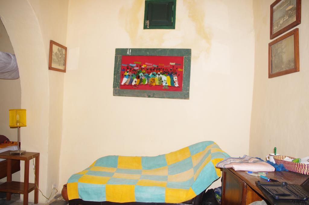 Maison Augustin Ly Gorée Kamer foto