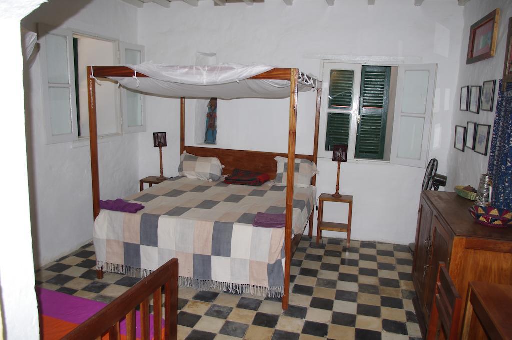 Maison Augustin Ly Gorée Kamer foto